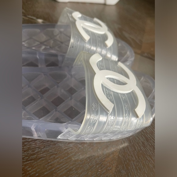CHANEL CLEAR CC LOGO SLIDES - size 39-40 - Picture 11 of 15